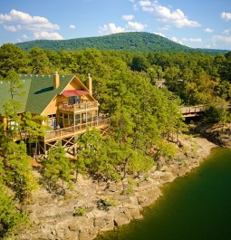 aerial view of cabin at Mountain Harbor Resort & Spa