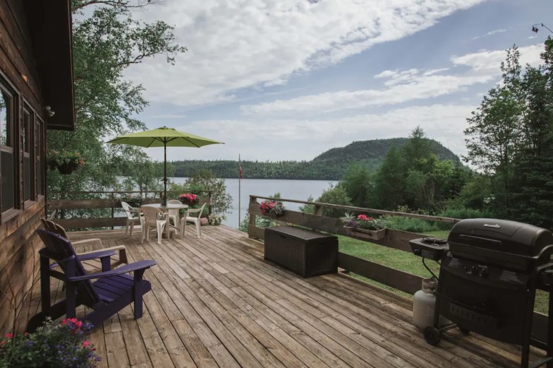 Relaxing Lakefront Cottage on Lake Superior