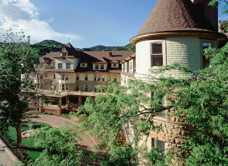 Cliff House at Pikes Peak